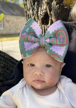 Load image into Gallery viewer, Christmas- Be the light bows