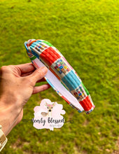 Load image into Gallery viewer, Jesus loves you headband