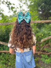 Load image into Gallery viewer, Bible- Western puff bows