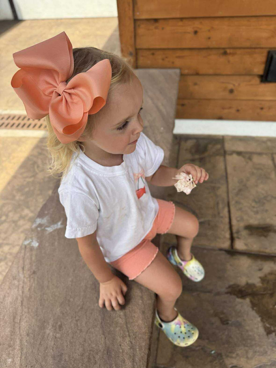 Solid ribbon bows