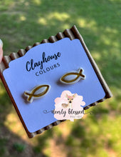 Load image into Gallery viewer, Clay fish studs