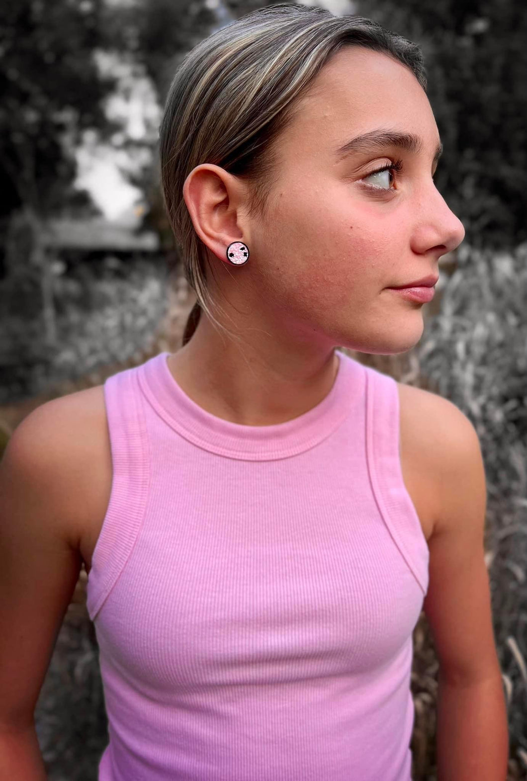 Glitter studs