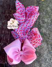 Load image into Gallery viewer, Loved- Valentine ribbon bows