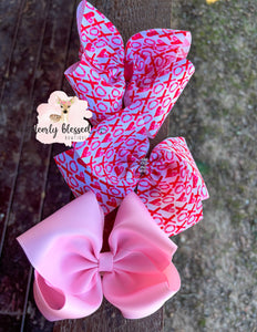 Loved- Valentine ribbon bows