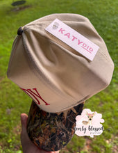Load image into Gallery viewer, Howdy trucker hat