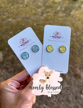 Load image into Gallery viewer, Pastel stud earrings