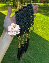 Load image into Gallery viewer, Chunky chain wristlet