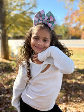 Load image into Gallery viewer, Christmas- Be the light bows