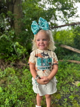 Load image into Gallery viewer, Bible- Western puff bows